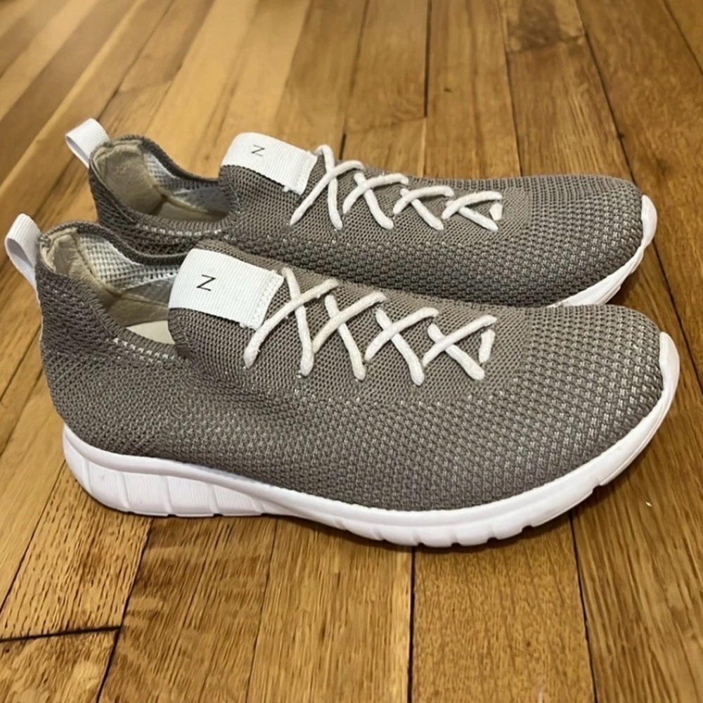 Nisolo Beige Knit Sneakers    NWOB